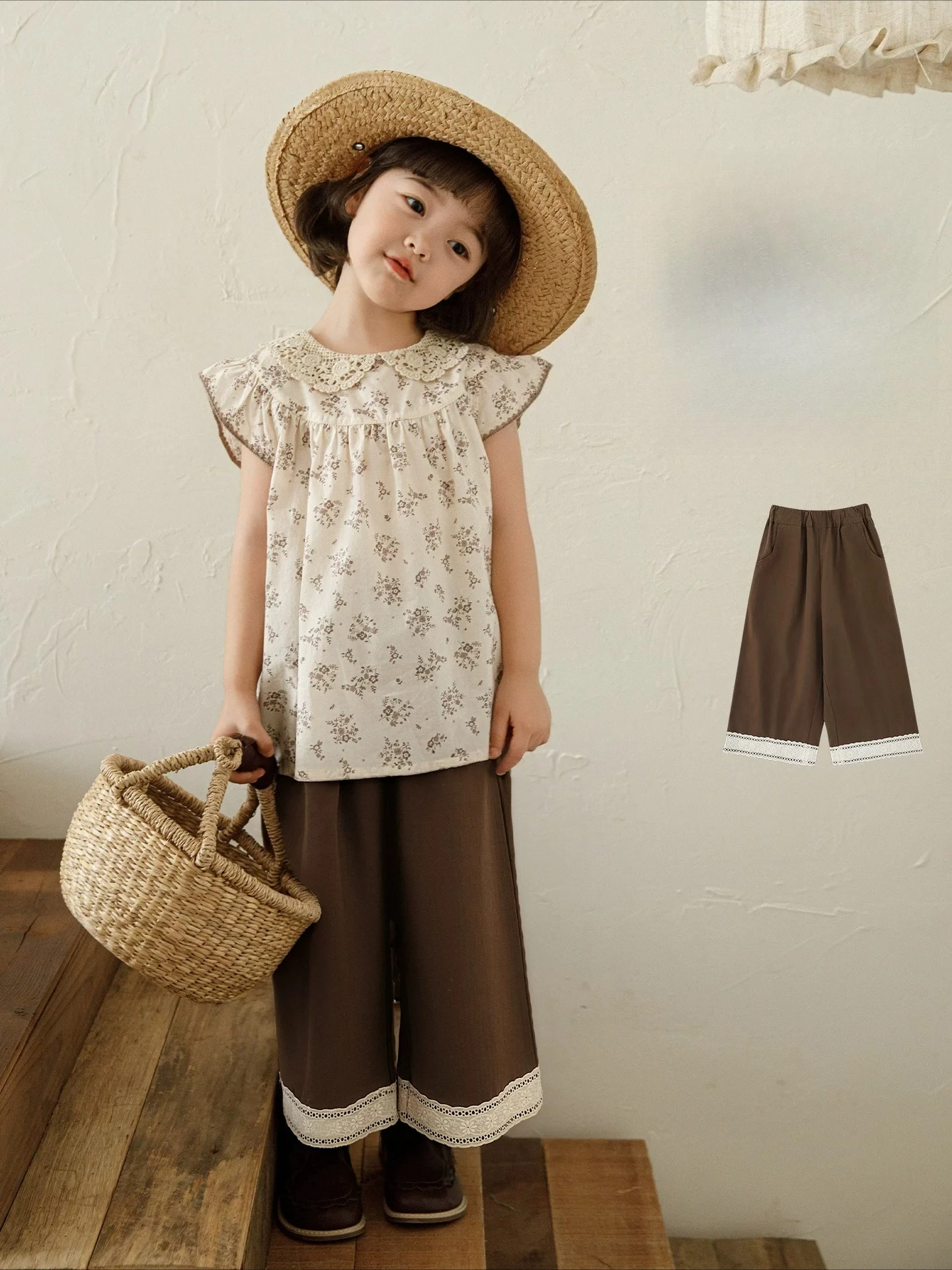 2026 New Girls Summer Lace Trim Straight Pants Cropped Length Loose All-match Kids Trousers
2026 New Girls Summer Lace Trim Straight Pants Cropped Length Loose All-match Kids Trousers
