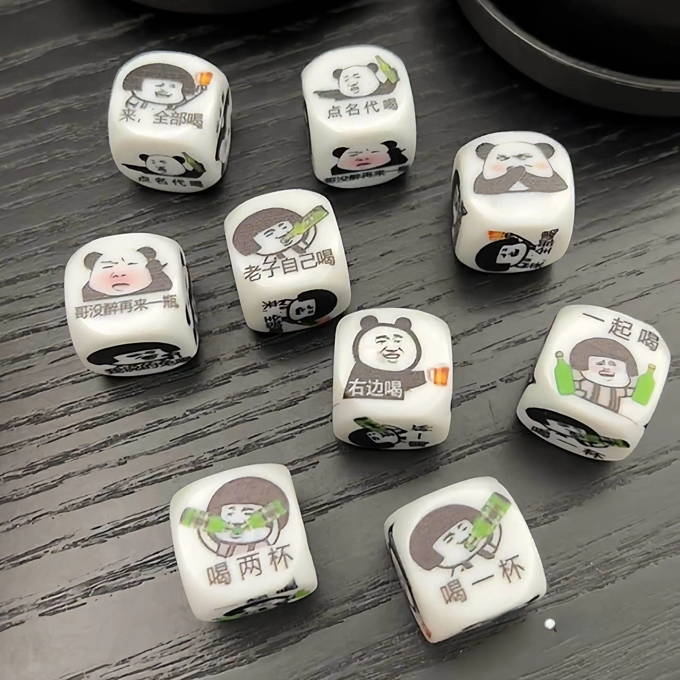 Creative Emotion Pack Dice Funny Game Props Interactive Toys for Friend Gatherings Casual Table Games Leisure Board Games
Creative Emotion Pack Dice Funny Game Props Interactive Toys for Friend Gatherings Casual Table Games Leisure Board Games