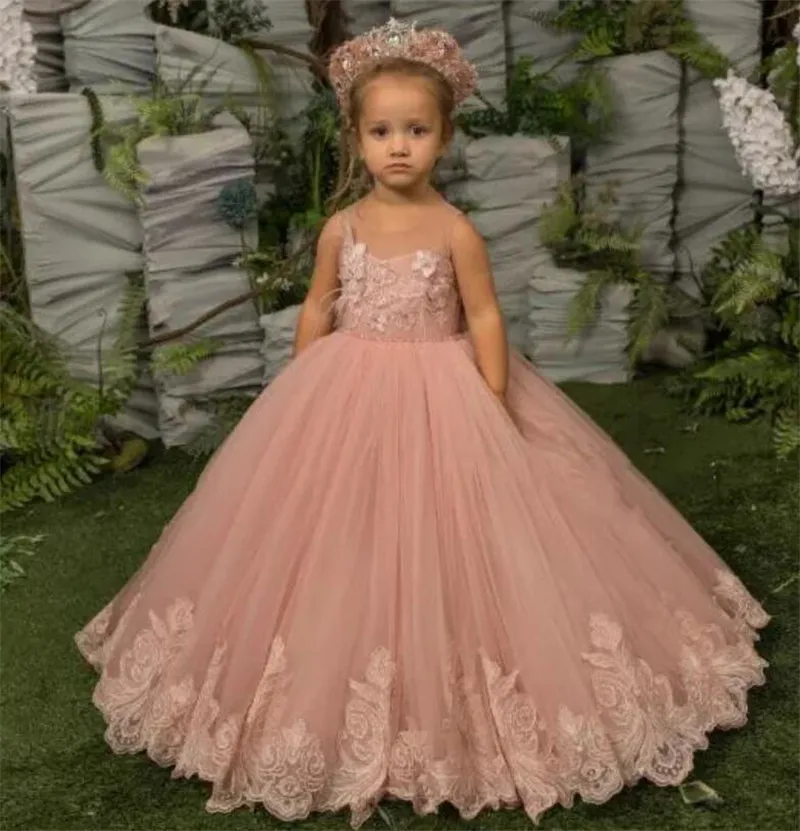 Puffy Flower Girl Dress with Bowknot Sheer Neck Ball Gown Sleeveless Girls Party Gown 1-14st Photoshoot
Puffy Flower Girl Dress with Bowknot Sheer Neck Ball Gown Sleeveless Girls Party Gown 1-14st Photoshoot