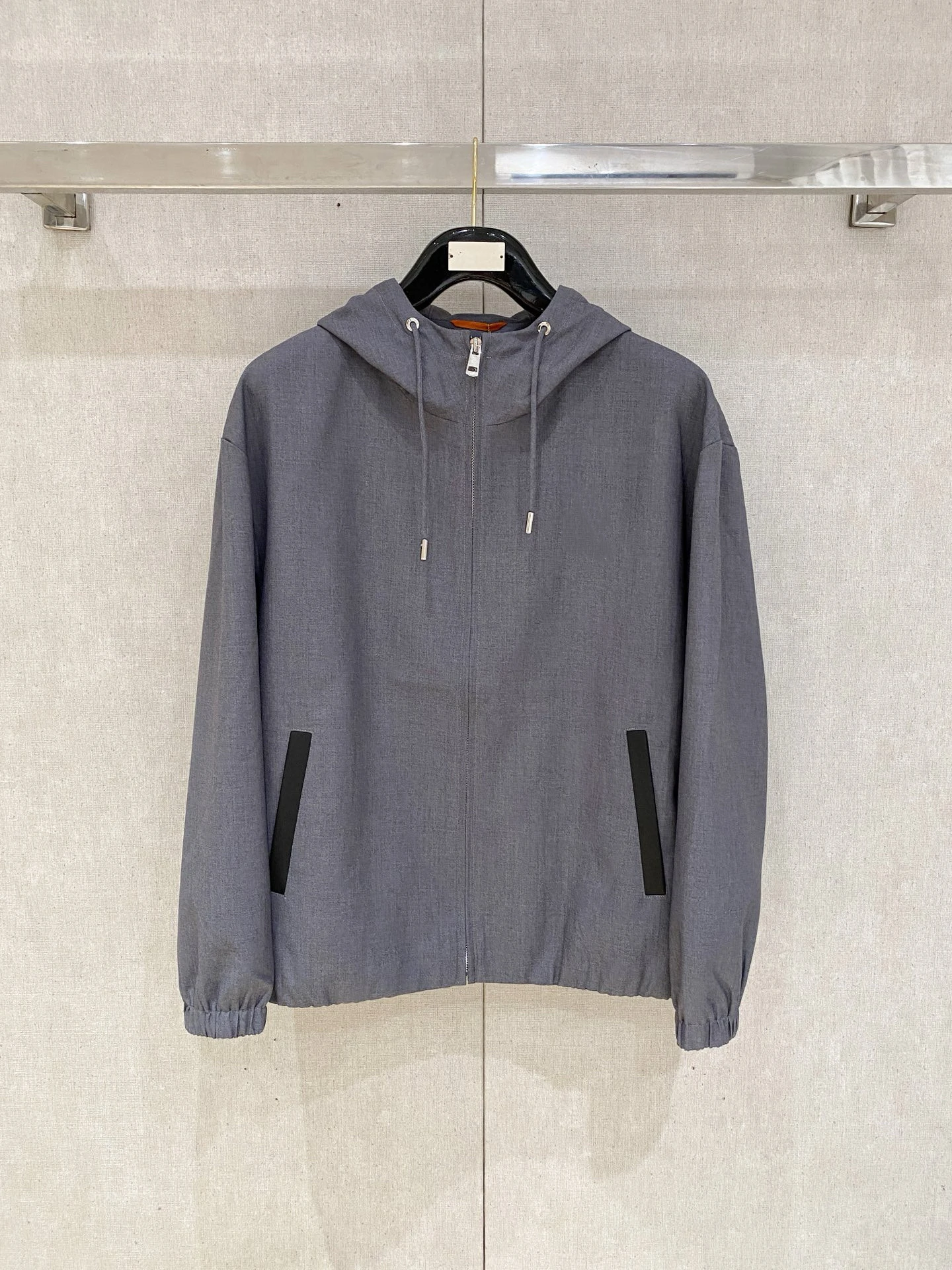 Мужская повседневная верхняя одежда из шелка и шерсти с капюшоном, осенне-зимняя, приталенная, не требующая глажки
Мужская повседневная верхняя одежда из шелка и шерсти с капюшоном, осенне-зимняя, приталенная, не требующая глажки