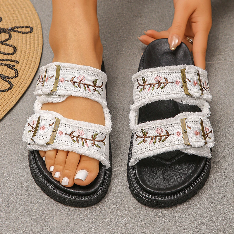 2026 New Flowers Embroidery Platform Slippers Women Fashion Denim Thick Bottom Sandles Woman Plus Size 43 Non Slip Beach Sandals
2026 New Flowers Embroidery Platform Slippers Women Fashion Denim Thick Bottom Sandles Woman Plus Size 43 Non Slip Beach Sandals