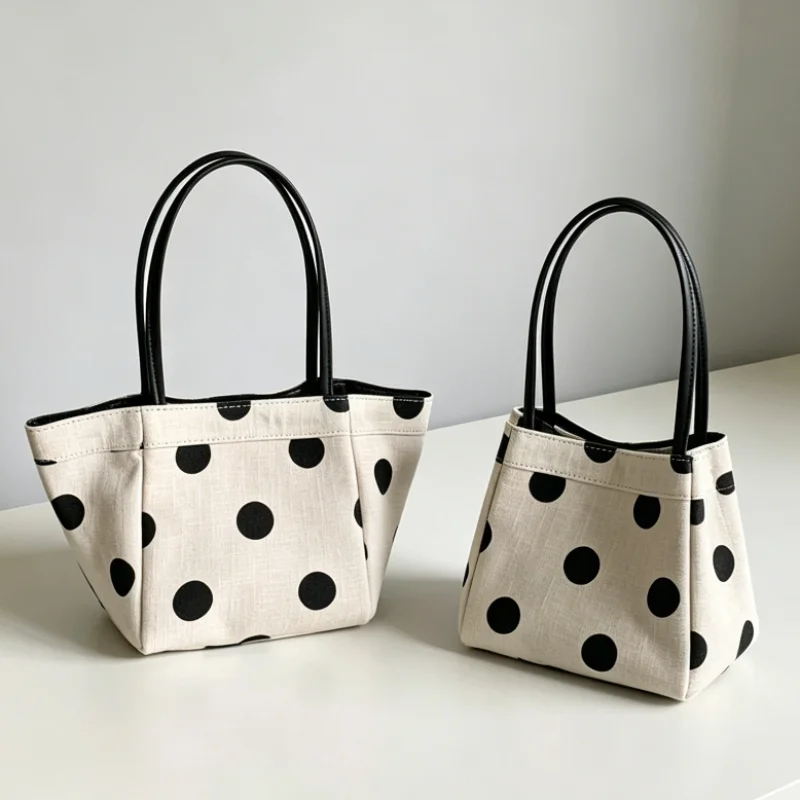 Linen Polka Dot Tote Bag Canvas Bucket Bag Summer Versatile Casual Shoulder Bag Women Creative Foldable Purse Handbag
Linen Polka Dot Tote Bag Canvas Bucket Bag Summer Versatile Casual Shoulder Bag Women Creative Foldable Purse Handbag