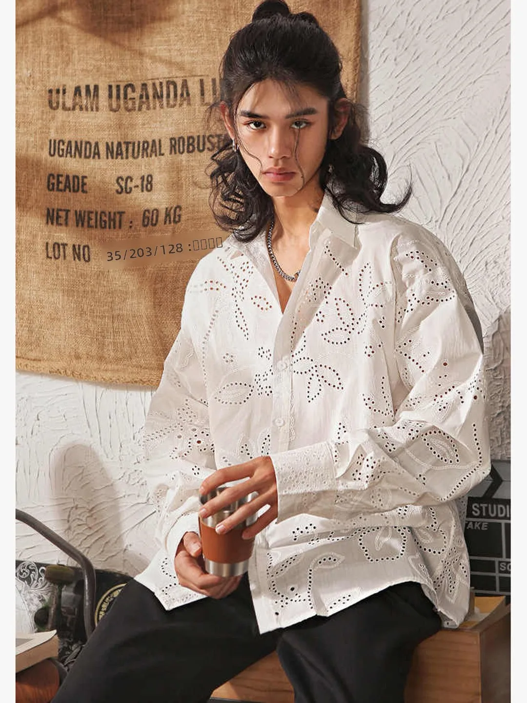 Men's Casual Long Sleeve Shirt Hollow out Breathable Loose Fit Cotton Polyester Blend Spring Autumn Fashion Outerwear
Men's Casual Long Sleeve Shirt Hollow out Breathable Loose Fit Cotton Polyester Blend Spring Autumn Fashion Outerwear