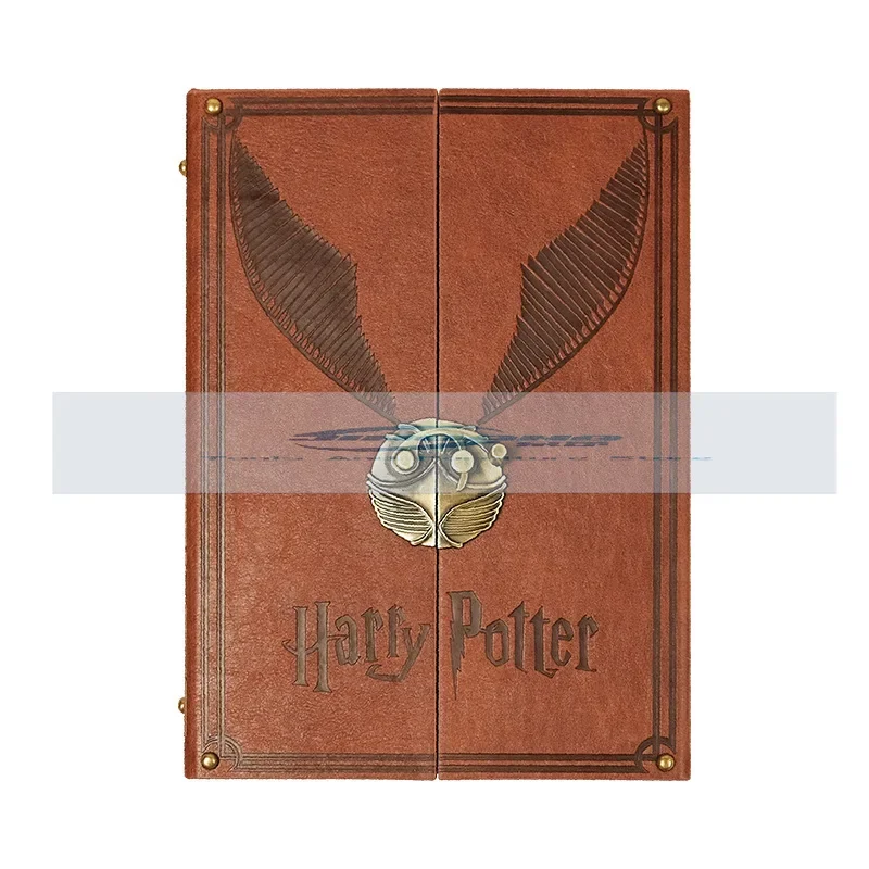 Блокнот Golden Snitch, твердая кожаная петля, нить, двойная клейкая бумага, дневник в твердом переплете, подарочная коробка из цинкового сплава
Блокнот Golden Snitch, твердая кожаная петля, нить, двойная клейкая бумага, дневник в твердом переплете, подарочная коробка из цинкового сплава
