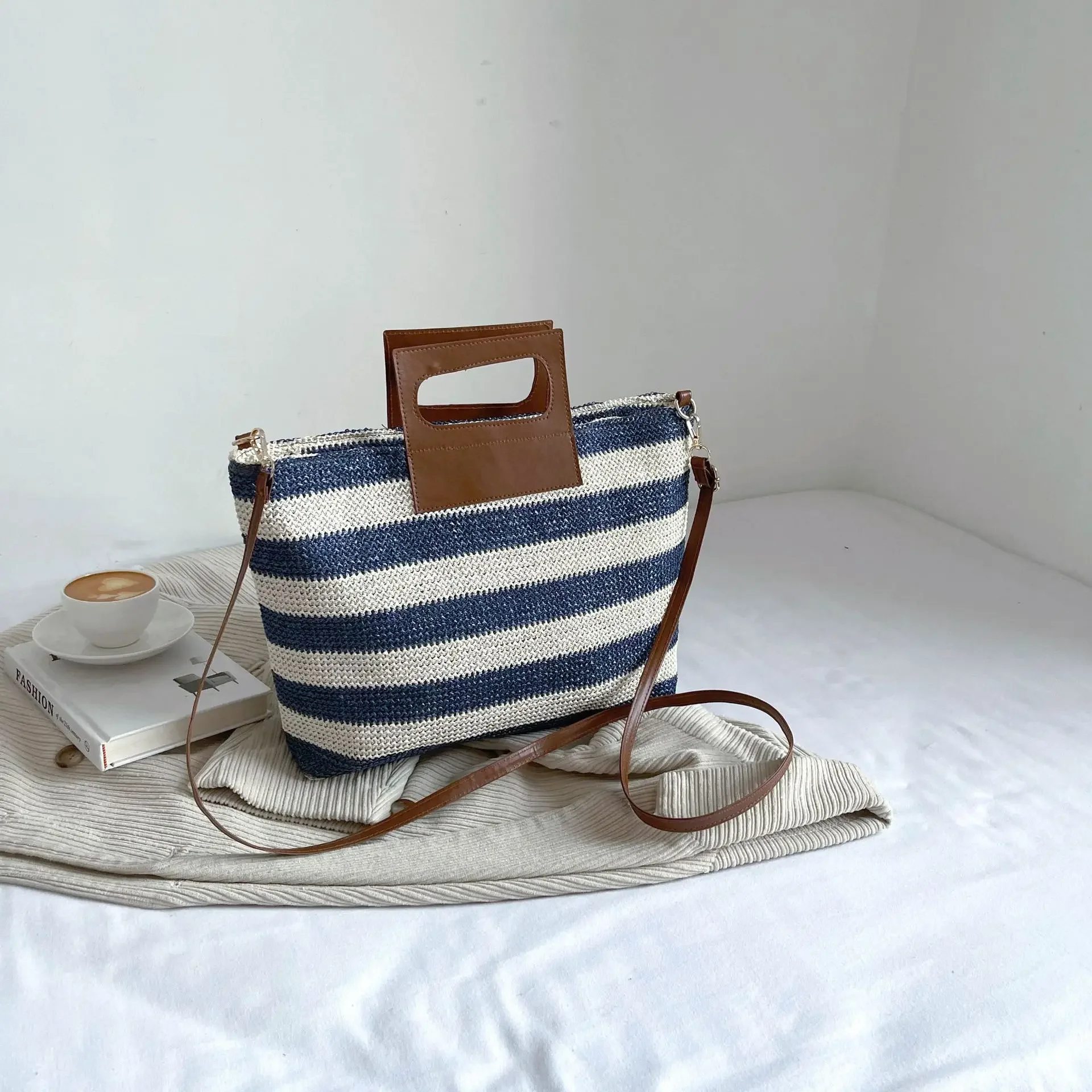 Casual Striped Women Handbags Panelled Straw Shoulder Bags Large Capacity Tote Bag Summer Beach Crossbody Bag Big Bali Purses
Casual Striped Women Handbags Panelled Straw Shoulder Bags Large Capacity Tote Bag Summer Beach Crossbody Bag Big Bali Purses