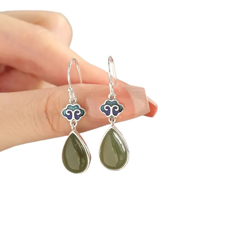 925 sterling silver Hetian jade water drop Ruyi earrings women's national style new Chinese earrings niche show face thin
925 sterling silver Hetian jade water drop Ruyi earrings women's national style new Chinese earrings niche show face thin