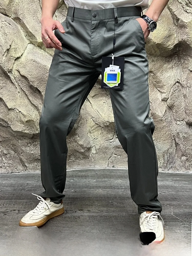 Повседневные прямые брюки из смешанной ткани, шелковые пригородные брюки, тонкие дышащие весенне-летние универсальные удобные молодежные модные брюки
Повседневные прямые брюки из смешанной ткани, шелковые пригородные брюки, тонкие дышащие весенне-летние универсальные удобные молодежные модные брюки