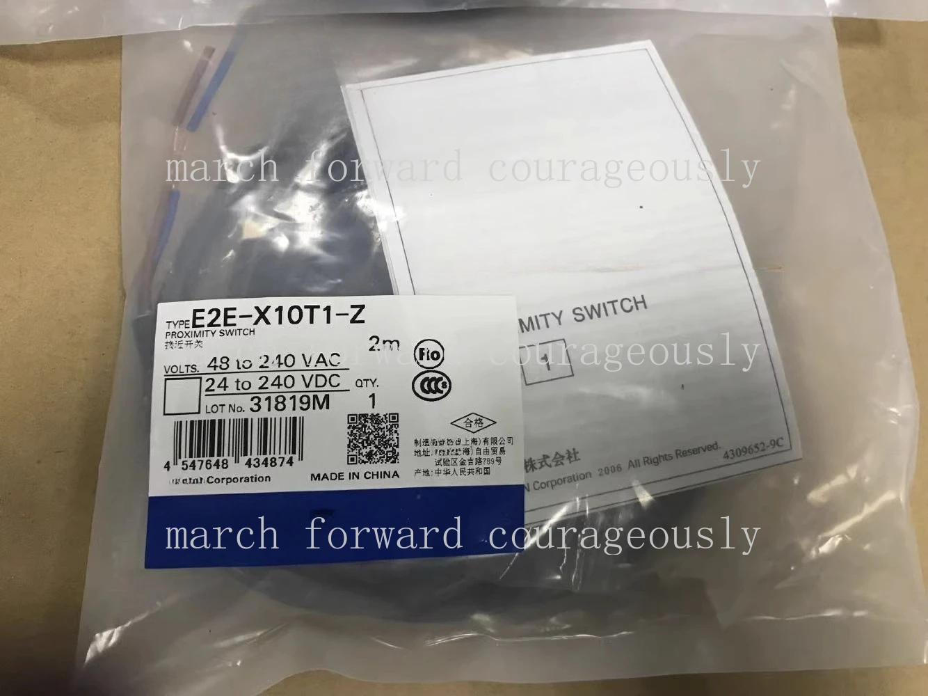 Оригинальный датчик приближения Omron E2E-X10T1-Z, двойного назначения AC/DC
Оригинальный датчик приближения Omron E2E-X10T1-Z, двойного назначения AC/DC