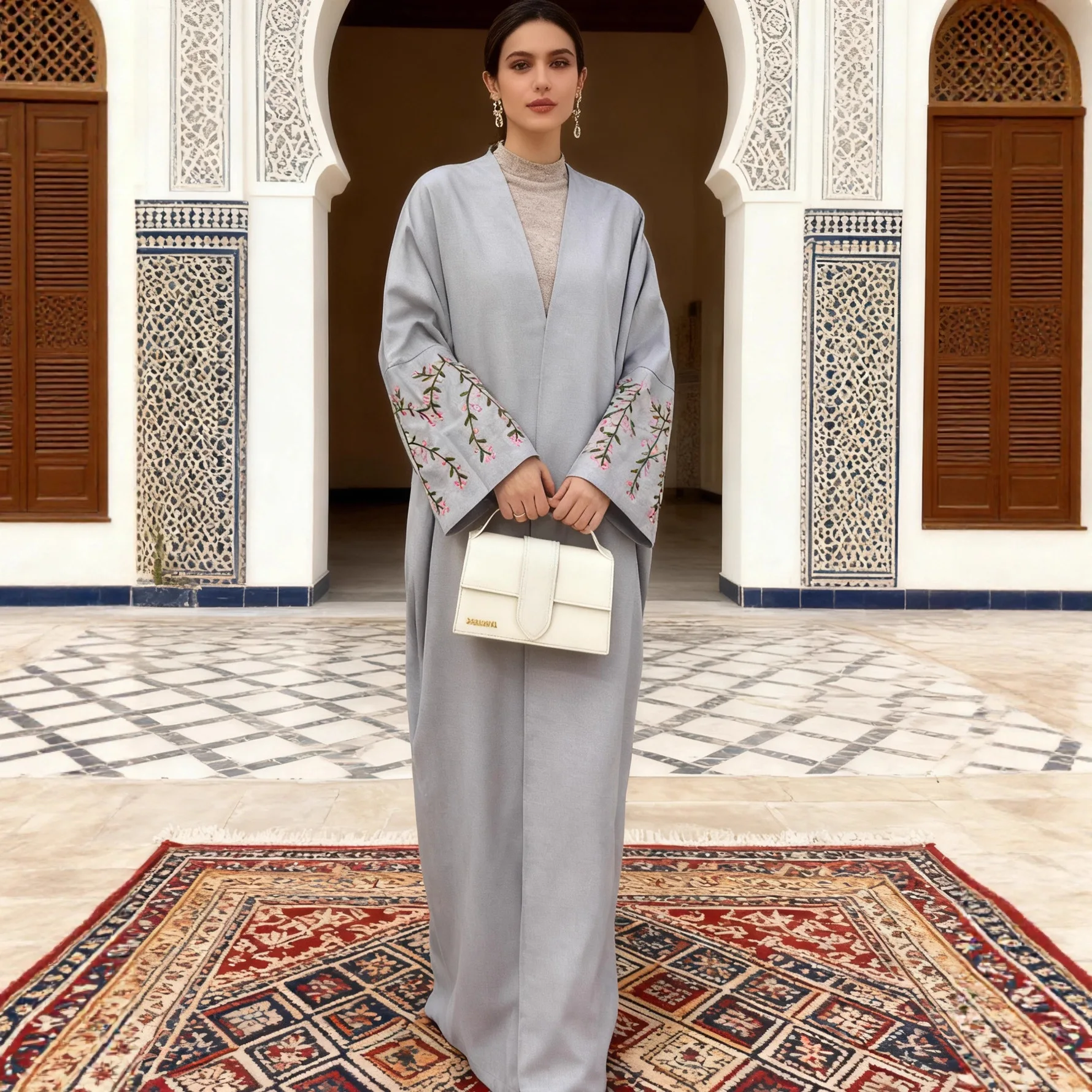 Modest Turkey Elegant Long Abaya Dress Coat Fashion Embroidery Maxi Coats Robe for Women
Modest Turkey Elegant Long Abaya Dress Coat Fashion Embroidery Maxi Coats Robe for Women