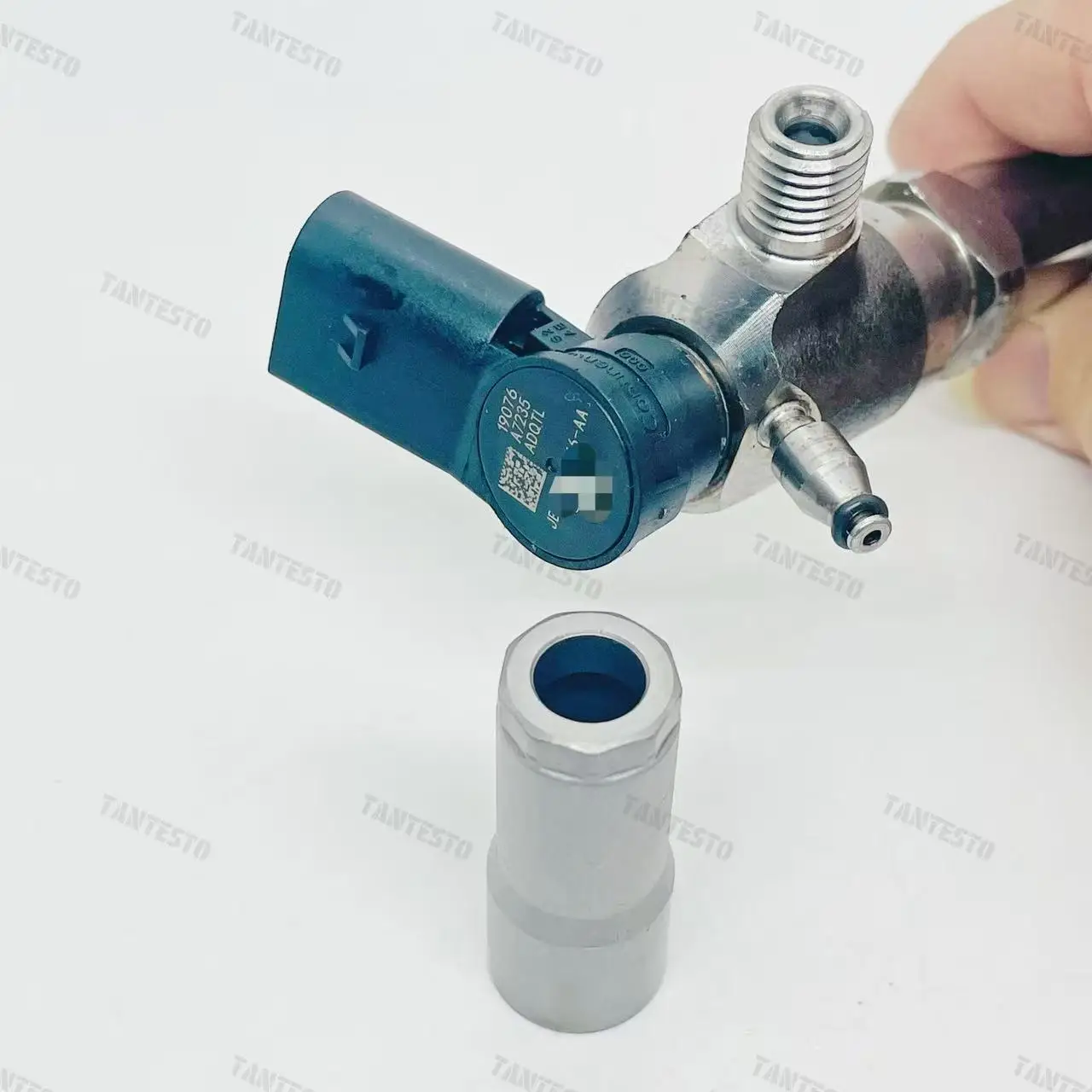 Piezo Injector Nozzle 9pins Cap 19X46.8XM17*0.75mm for FORD 2.0 Repair Tool Parts
Piezo Injector Nozzle 9pins Cap 19X46.8XM17*0.75mm for FORD 2.0 Repair Tool Parts