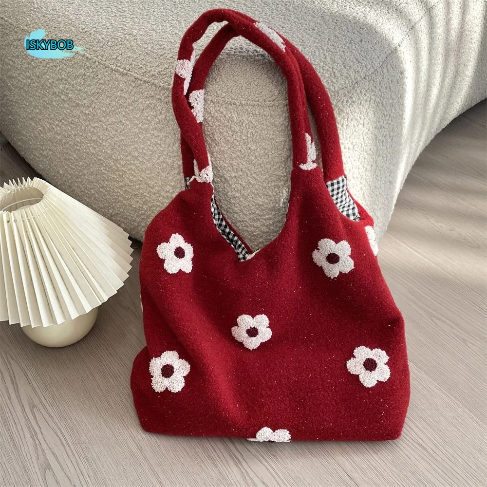 Lovely Cusual Embroidery Flower Tote Bag Large Capacity Love Heart Underarm Bag All-match Soft Fluffy Shoulder Bag Shopping
Lovely Cusual Embroidery Flower Tote Bag Large Capacity Love Heart Underarm Bag All-match Soft Fluffy Shoulder Bag Shopping