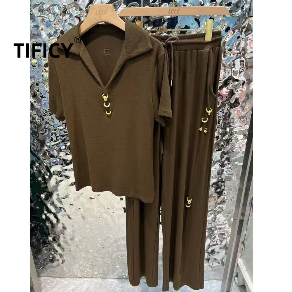 High Street Pants Sets Women's V-neck Shorts Sleeve T-shirts and Elastic Waist Casual Fashion Pants Two Piece Sets
High Street Pants Sets Women's V-neck Shorts Sleeve T-shirts and Elastic Waist Casual Fashion Pants Two Piece Sets