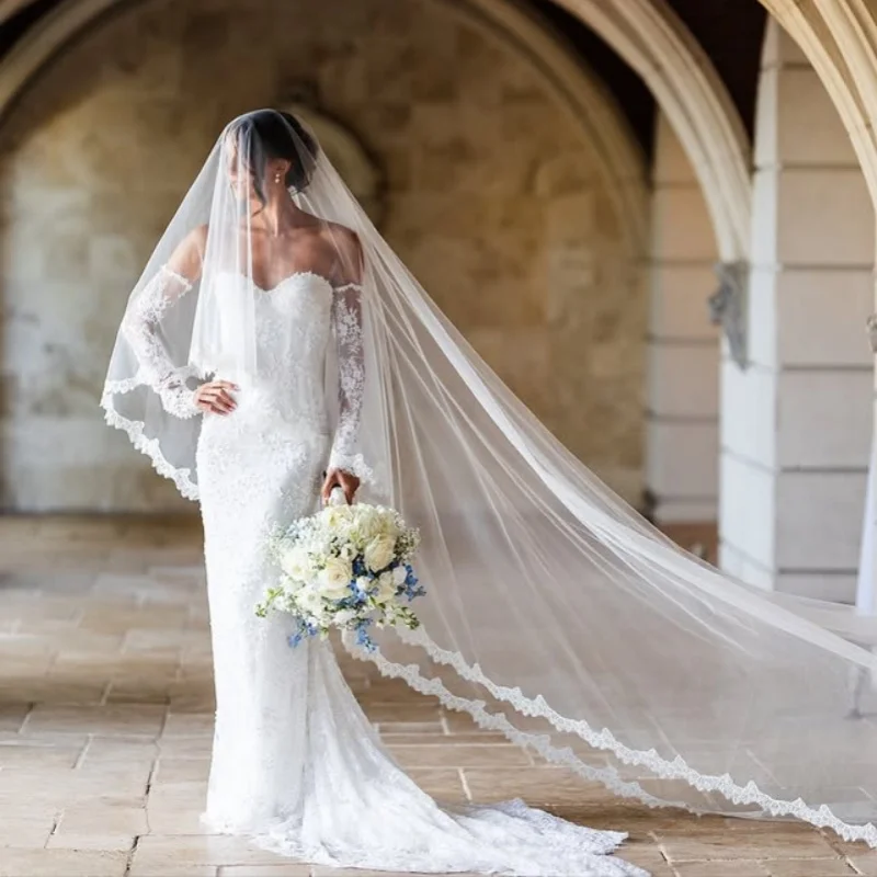 Shiny Lace white Wedding Dresses long sleeves glitter decal off-shoulder fishtail Bridal Gowns multi-layer Made Customized
Shiny Lace white Wedding Dresses long sleeves glitter decal off-shoulder fishtail Bridal Gowns multi-layer Made Customized