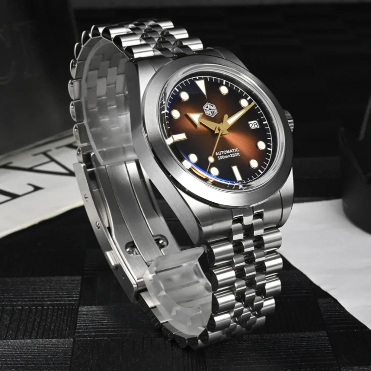 San Martin Мужские автоматические часы 39 мм Механические наручные часы для дайвера 100 м Водонепроницаемые светящиеся сапфировые зеркала NH35 Эмалированный циферблат Sunray
San Martin Мужские автоматические часы 39 мм Механические наручные часы для дайвера 100 м Водонепроницаемые светящиеся сапфировые зеркала NH35 Эмалированный циферблат Sunray