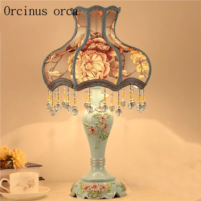 Luxury European Style desk lamp Princess bedroom bedside lamp creative simple French garden retro cloth desk lamp
Luxury European Style desk lamp Princess bedroom bedside lamp creative simple French garden retro cloth desk lamp