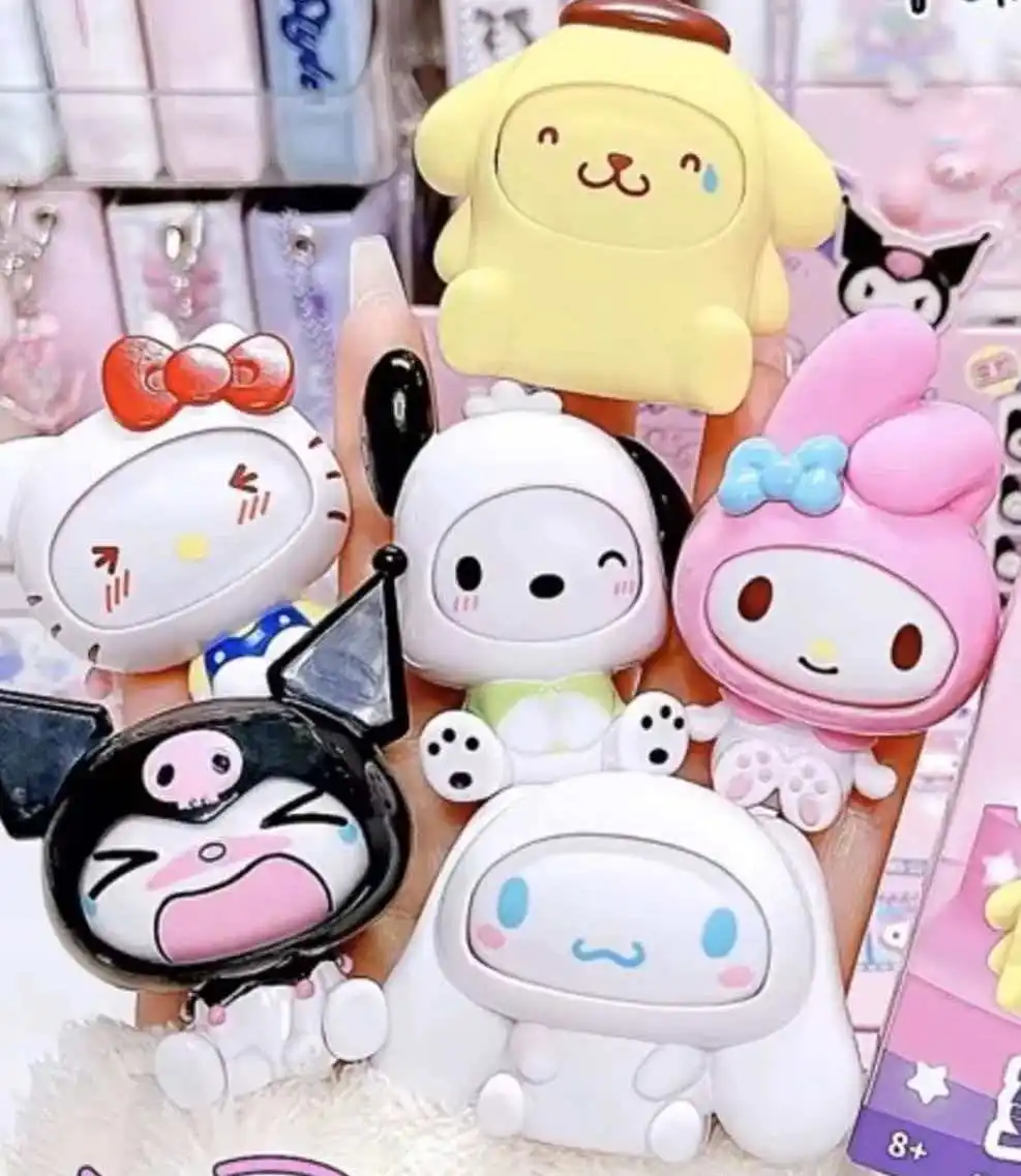Новая модная игрушка-фигурка серии Kt с меняющимся лицом, креативная коробка-сюрприз, украшение для стола и автомобиля, милый животный-орнамент
Новая модная игрушка-фигурка серии Kt с меняющимся лицом, креативная коробка-сюрприз, украшение для стола и автомобиля, милый животный-орнамент