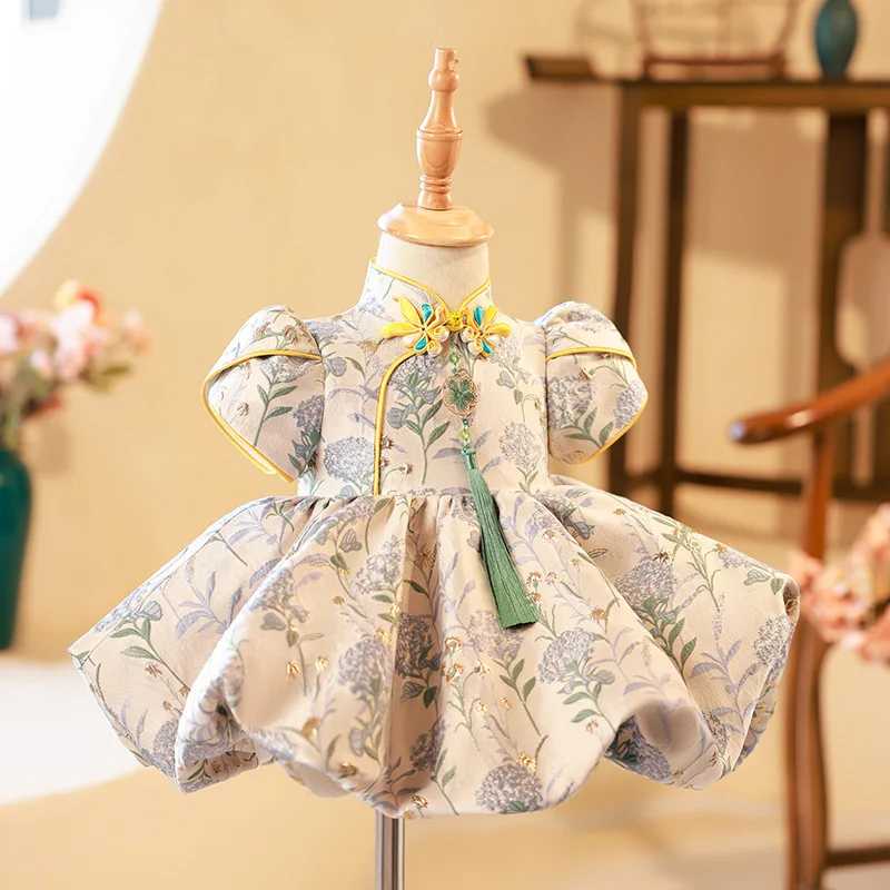 Chinese Style Girl's First Birthday Dress Baby Girl Summer Infant Children's National Trend Birthday Princess Dress High-end Fas
Chinese Style Girl's First Birthday Dress Baby Girl Summer Infant Children's National Trend Birthday Princess Dress High-end Fas