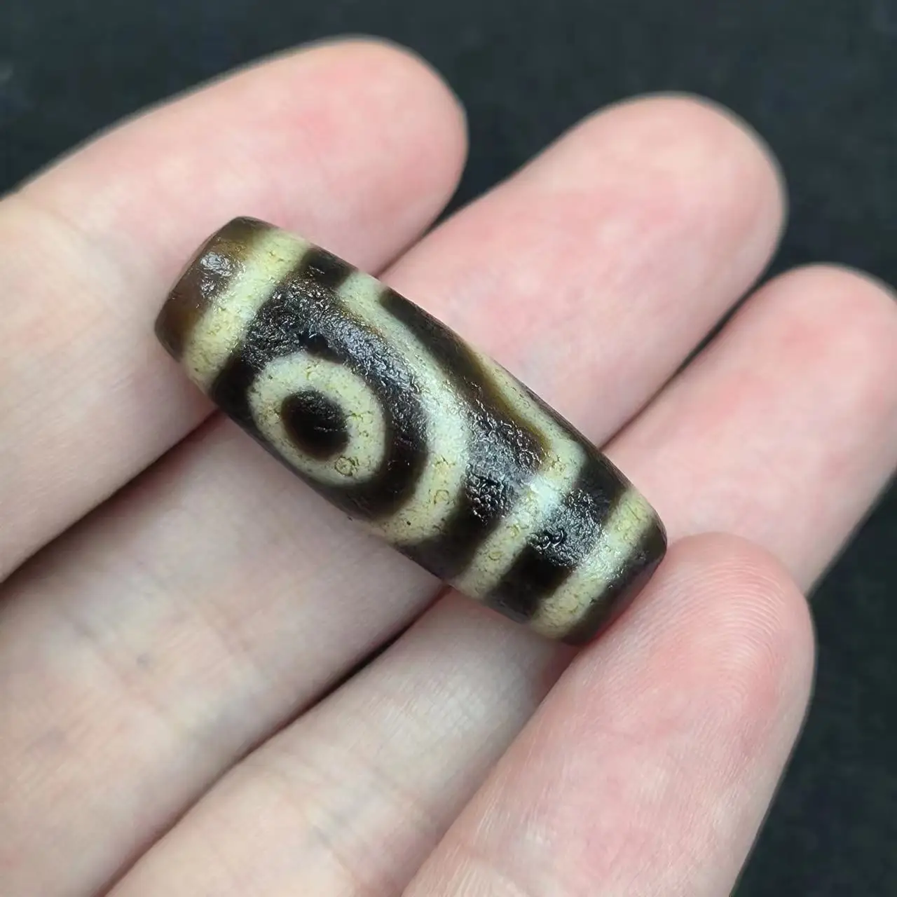1pcs/lot Natural Two Eye Pattern Agate Dzi Beads yellow teeth Weathered Horseshoe handmade beads folk-custom necklace Bracelet
1pcs/lot Natural Two Eye Pattern Agate Dzi Beads yellow teeth Weathered Horseshoe handmade beads folk-custom necklace Bracelet