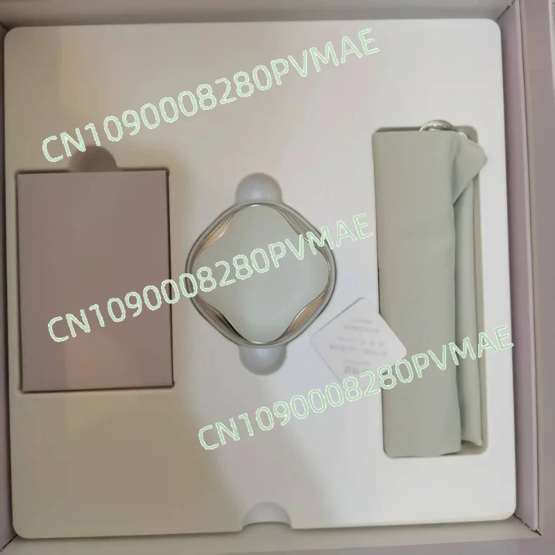 Grey bandage, palace warming belt, aunt, stomach pain artifact, dysmenorrhea, warm moxibustion, menstruation
Grey bandage, palace warming belt, aunt, stomach pain artifact, dysmenorrhea, warm moxibustion, menstruation