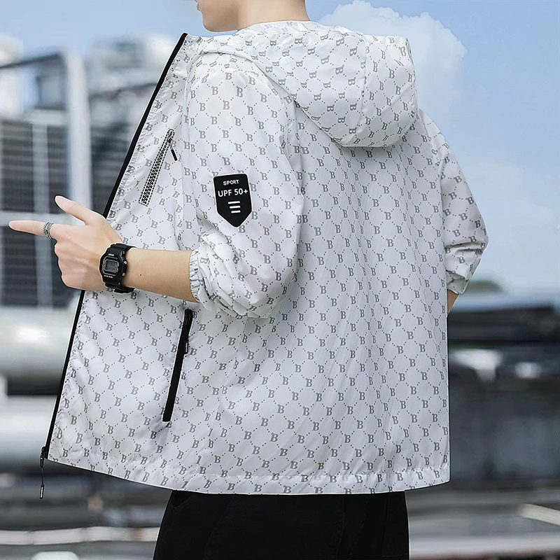 Мужская летняя ультратонкая дышащая куртка для активного отдыха, повседневная легкая куртка с капюшоном из полиэстера, приятная для кожи, с длинными рукавами
Мужская летняя ультратонкая дышащая куртка для активного отдыха, повседневная легкая куртка с капюшоном из полиэстера, приятная для кожи, с длинными рукавами