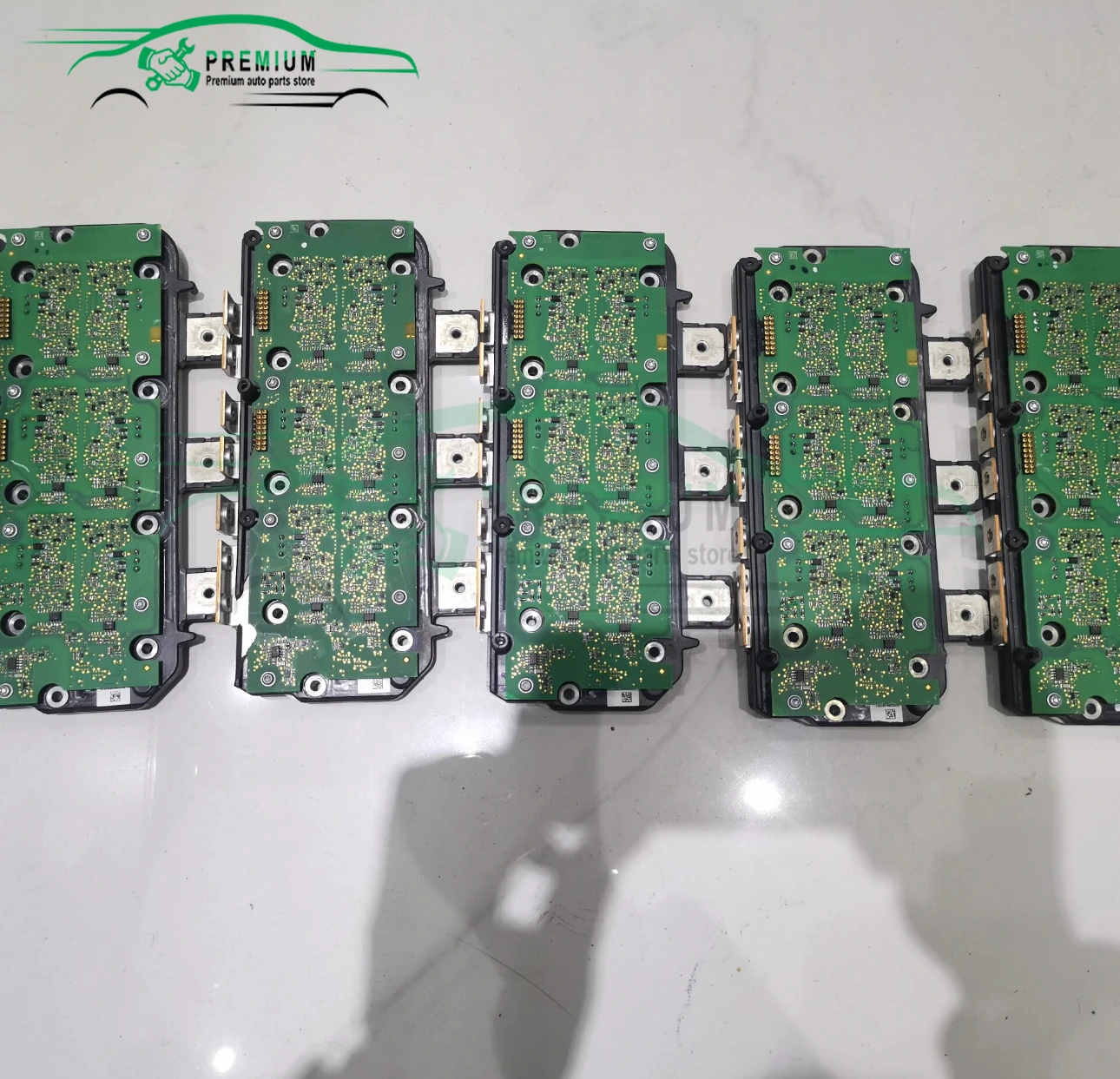 Original Hybrid Battery Charger Inverter Converter IGBT Crystal Board Fits For Mercedes-Benz W221 S400
Original Hybrid Battery Charger Inverter Converter IGBT Crystal Board Fits For Mercedes-Benz W221 S400