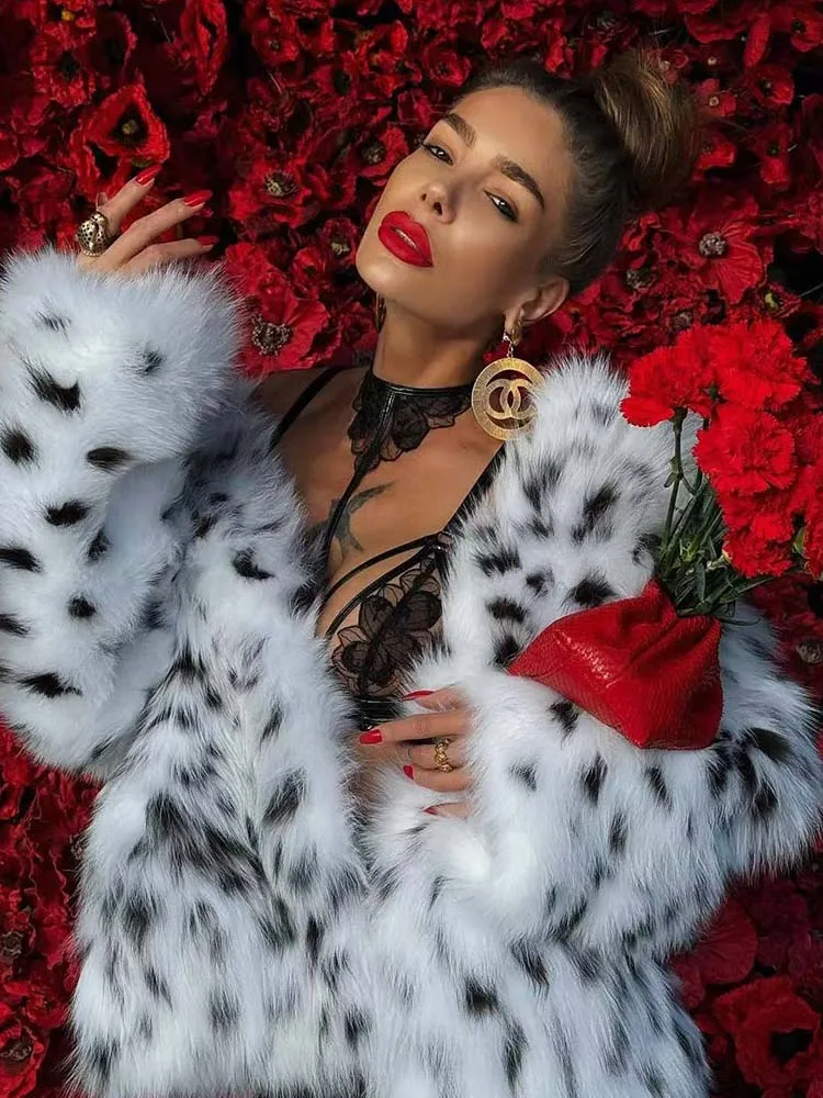 Зимняя женская модная куртка из искусственного меха, пальто с длинным рукавом и пуговицами спереди, женская шикарная куртка с лацканами, толстая теплая новая верхняя одежда
Зимняя женская модная куртка из искусственного меха, пальто с длинным рукавом и пуговицами спереди, женская шикарная куртка с лацканами, толстая теплая новая верхняя одежда