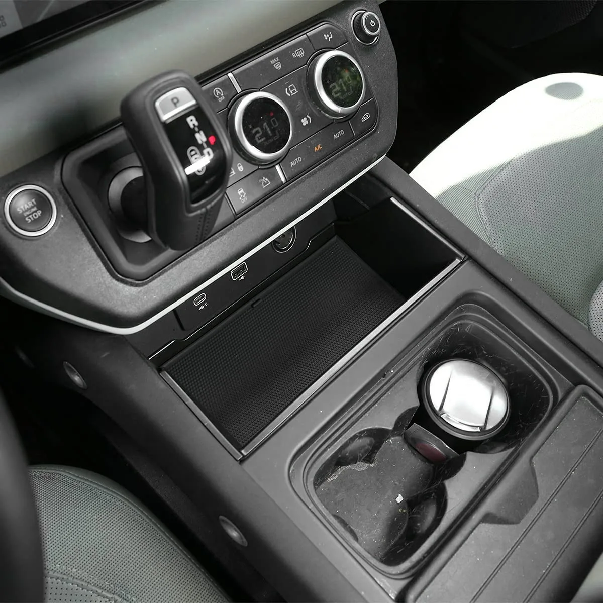 Черный Автомобильный центральный подлокотник из АБС-пластика для Land Rover Defender 110 2020-2021
Черный Автомобильный центральный подлокотник из АБС-пластика для Land Rover Defender 110 2020-2021