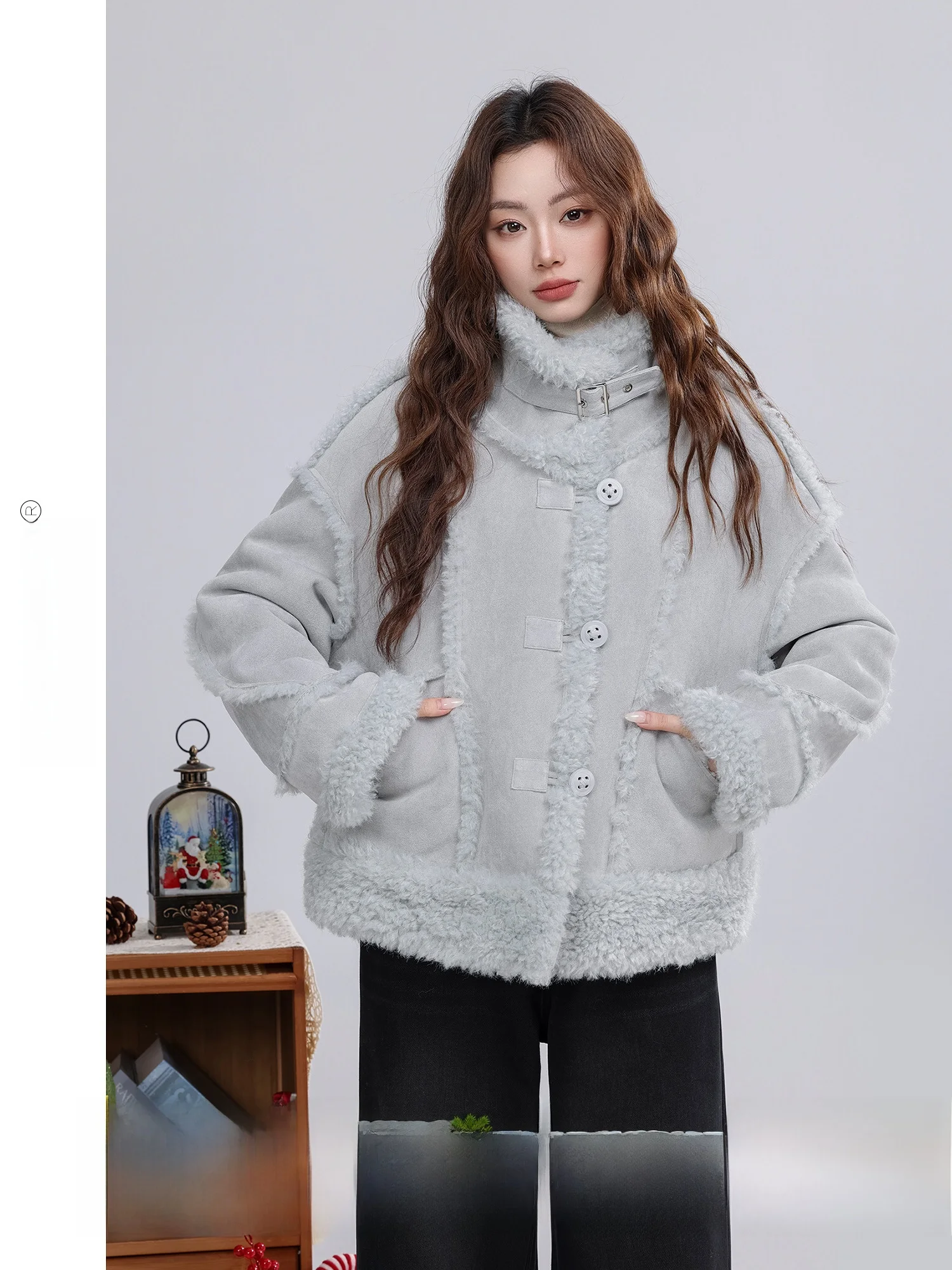 Зимнее пальто в стиле ретро, женское свободное пальто с воротником из меха и кожи, синяя верхняя одежда, теплая длинная све
Зимнее пальто в стиле ретро, женское свободное пальто с воротником из меха и кожи, синяя верхняя одежда, теплая длинная све