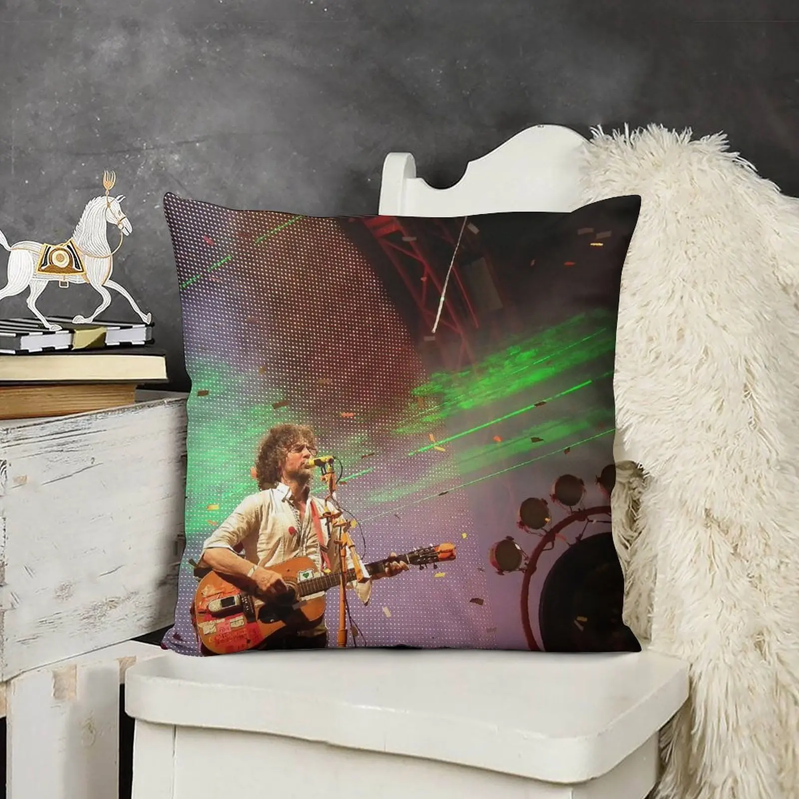 Wayne Coyne/Flaming Lips Glastonbury 2010 Throw Pillow Cushion Cover For Sofa pillowcases for sofa cushions pillow
Wayne Coyne/Flaming Lips Glastonbury 2010 Throw Pillow Cushion Cover For Sofa pillowcases for sofa cushions pillow