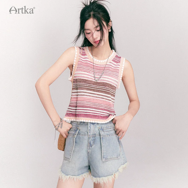 ARTKA 2023 Summer New Women Tops Fashion Casual Striped Handmake Knitted Tank O-Neck Sleeveless Loose Tank Tops Female WB92135X
ARTKA 2023 Summer New Women Tops Fashion Casual Striped Handmake Knitted Tank O-Neck Sleeveless Loose Tank Tops Female WB92135X