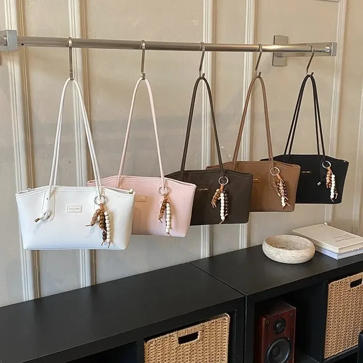 New High-end Daily Commuter Bag Women's Fashion Retro Tote Bag Large Capacity Shoulder Underarm Women's Bag
New High-end Daily Commuter Bag Women's Fashion Retro Tote Bag Large Capacity Shoulder Underarm Women's Bag