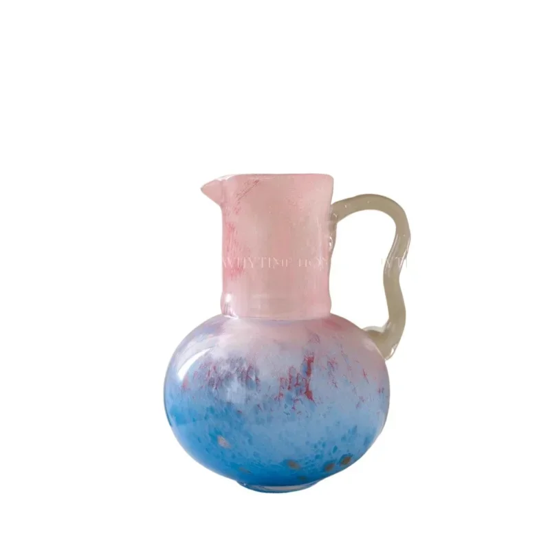 Pink and blue gold dots gradually change texture pot French retro vase glazed glass flower arrangement ornament homestay soft
Pink and blue gold dots gradually change texture pot French retro vase glazed glass flower arrangement ornament homestay soft