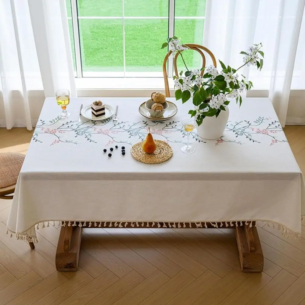 Elegant Tablecloth for Coffee and Dining Tables
Elegant Tablecloth for Coffee and Dining Tables