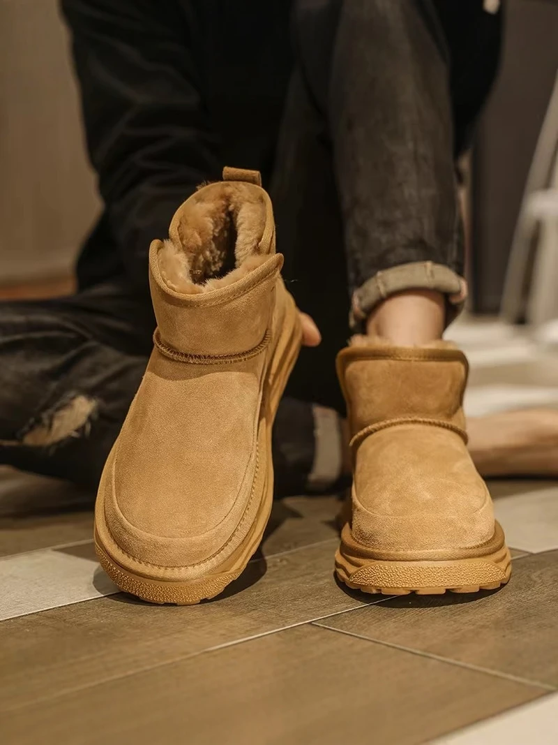 Men's Winter Thickened Fleece Lined Snow Boots Slip-On Fur Integrated Super Warm Low Heel Short Tube Boots for Youth
Men's Winter Thickened Fleece Lined Snow Boots Slip-On Fur Integrated Super Warm Low Heel Short Tube Boots for Youth
