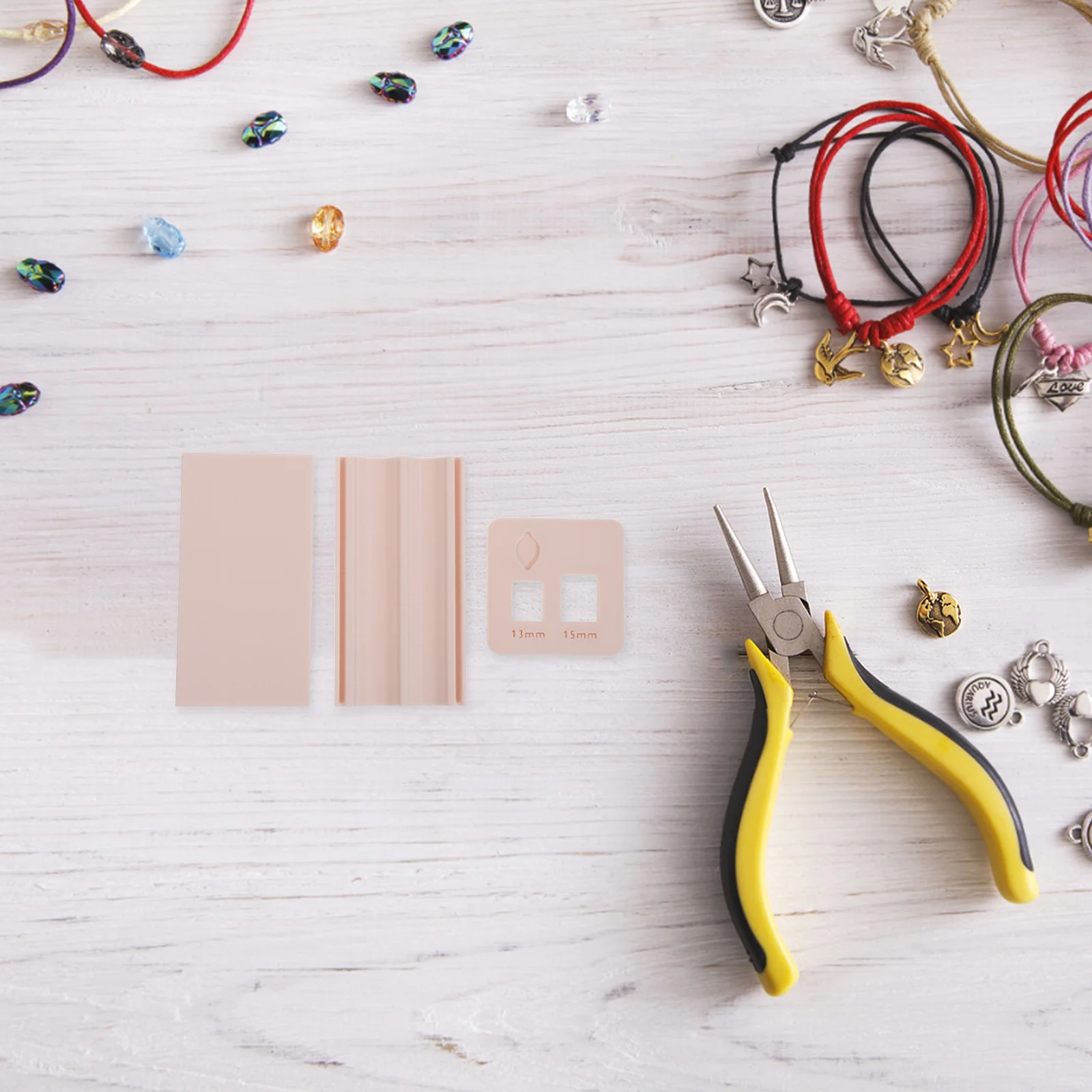 1Set Polymer Clay Bead Roller Set Lemon Mold 13Mm 15Mm Mini Fruit Shaping Capacity Tool Clay Bead Tool Bracelet Earrings Craft
1Set Polymer Clay Bead Roller Set Lemon Mold 13Mm 15Mm Mini Fruit Shaping Capacity Tool Clay Bead Tool Bracelet Earrings Craft