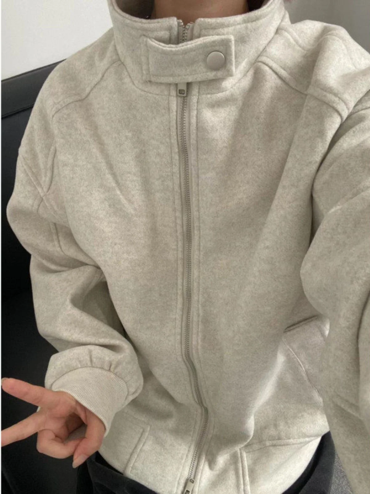 Cleanfit Men's Thiened Woolen Jaet Stand Collar ort Sle Autumn Winter American Sle Heavy Cardigan Sweatirt
Cleanfit Men's Thiened Woolen Jaet Stand Collar ort Sle Autumn Winter American Sle Heavy Cardigan Sweatirt