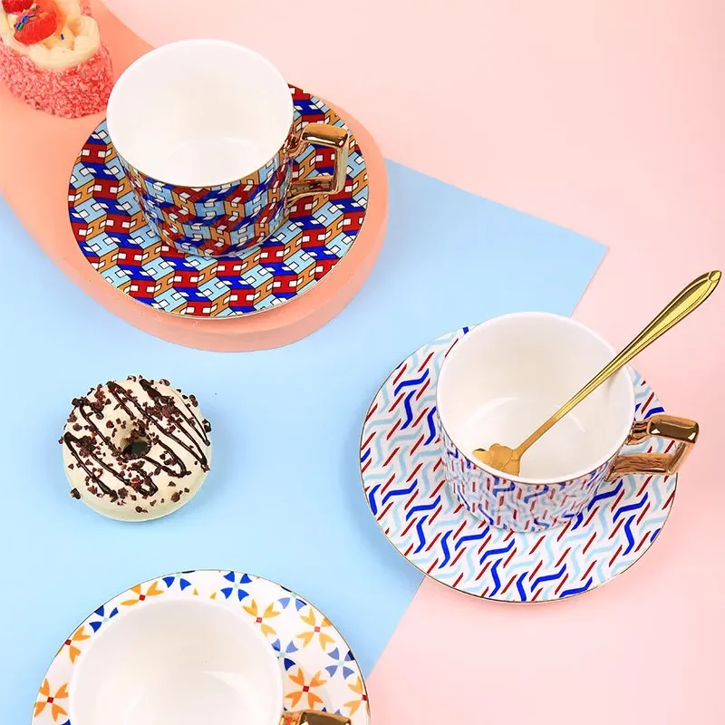 British Style Ceramic Small Luxury Coffee Cup Ins Coffee Set Suit Office Afternoon Tea Cup
British Style Ceramic Small Luxury Coffee Cup Ins Coffee Set Suit Office Afternoon Tea Cup