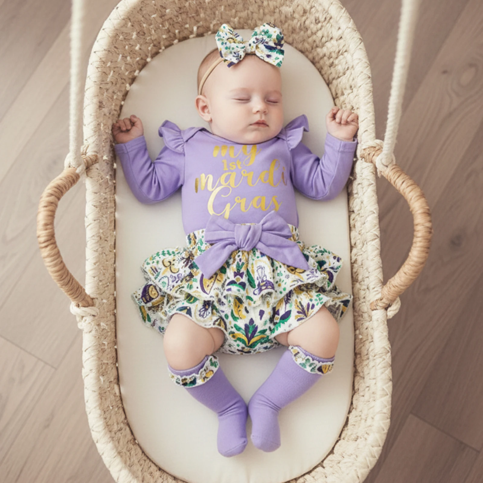 Baby Girl Outfit, Long Sleeve Letters Romper with Shorts Bow Headband Socks
Baby Girl Outfit, Long Sleeve Letters Romper with Shorts Bow Headband Socks