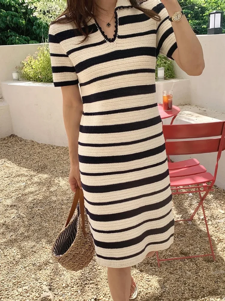Women Black White Striped Knit Dress Lady Cute Short Sleeve Polo Neck V-neck Casual Dresses 2026 Daily Casual Vacation Gowns
Women Black White Striped Knit Dress Lady Cute Short Sleeve Polo Neck V-neck Casual Dresses 2026 Daily Casual Vacation Gowns