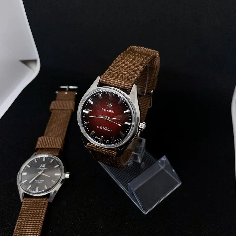 Vintage 7120 Pure Mechanical 19-Jewel Stainless Steel Fashion Business Watch, Shanghai Second-Hand Quality
Vintage 7120 Pure Mechanical 19-Jewel Stainless Steel Fashion Business Watch, Shanghai Second-Hand Quality