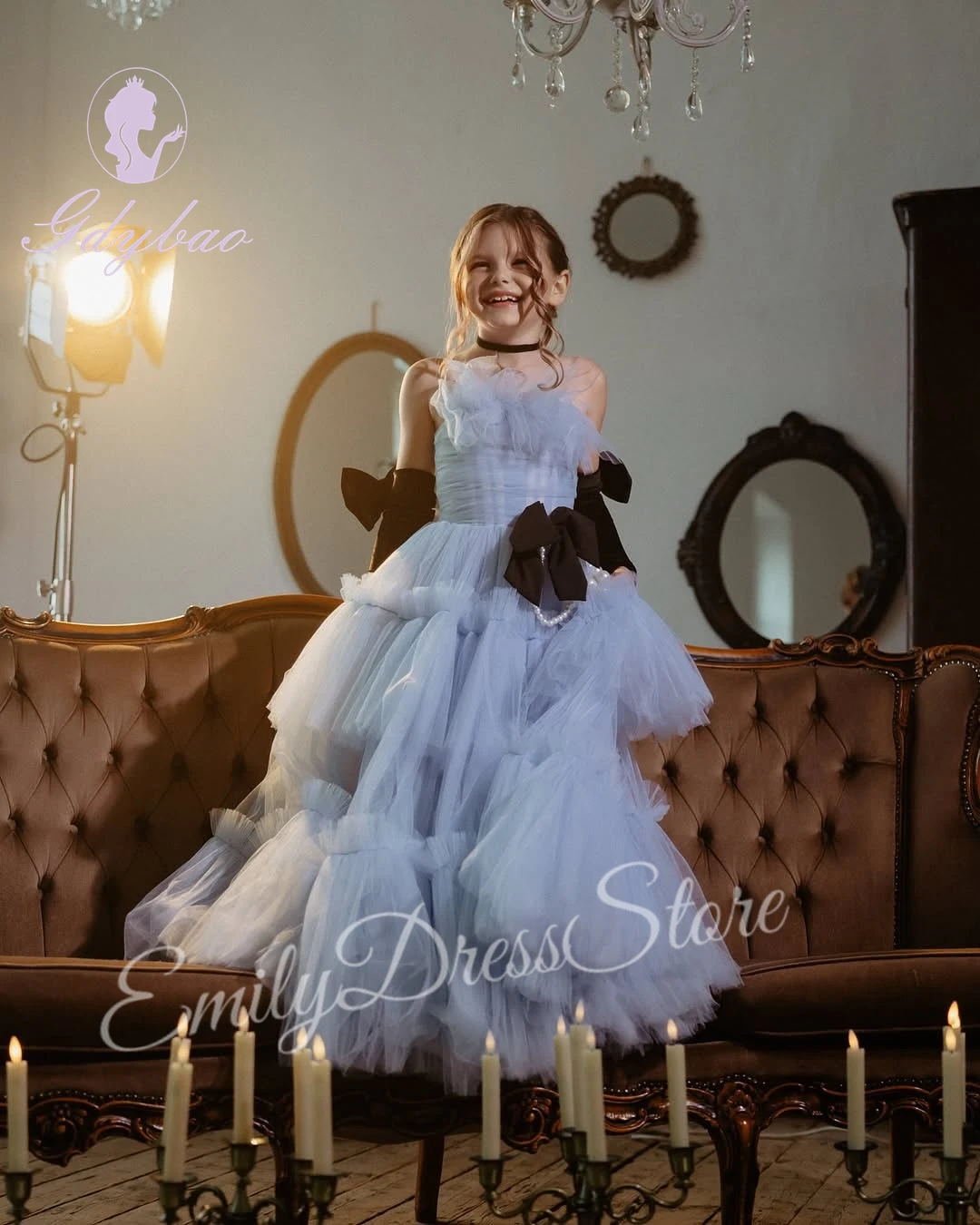 Элегантное синее платье с цветочным узором для девочек по индивидуальному заказу на свадьбу, тюлевое плиссированное пышное платье длиной до пола, детское бальное платье для первого причастия на день рождения
Элегантное синее платье с цветочным узором для девочек по индивидуальному заказу на свадьбу, тюлевое плиссированное пышное платье длиной до пола, детское бальное платье для первого причастия на день рождения