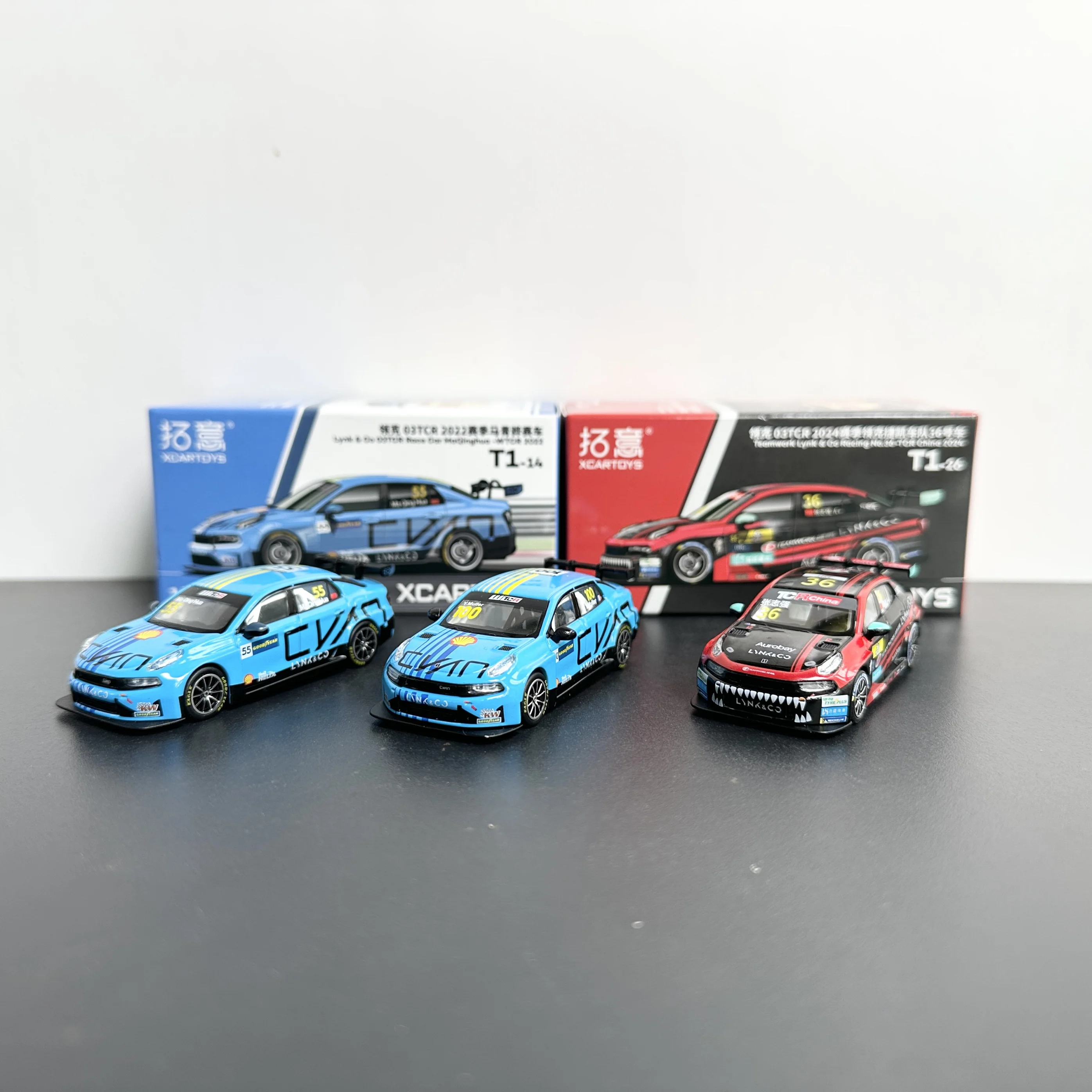 1:64 Lynk & Co 03TCR Small Scale Tuoyi Toy Alloy Car Model Coasting Car Model Simulation Collection Ornament
1:64 Lynk & Co 03TCR Small Scale Tuoyi Toy Alloy Car Model Coasting Car Model Simulation Collection Ornament