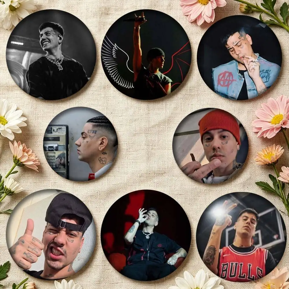 Fashion Duki Rapper 25 32 44 58 75mm Badges Personalized Round Brooches Pins Accessory Gift
Fashion Duki Rapper 25 32 44 58 75mm Badges Personalized Round Brooches Pins Accessory Gift
