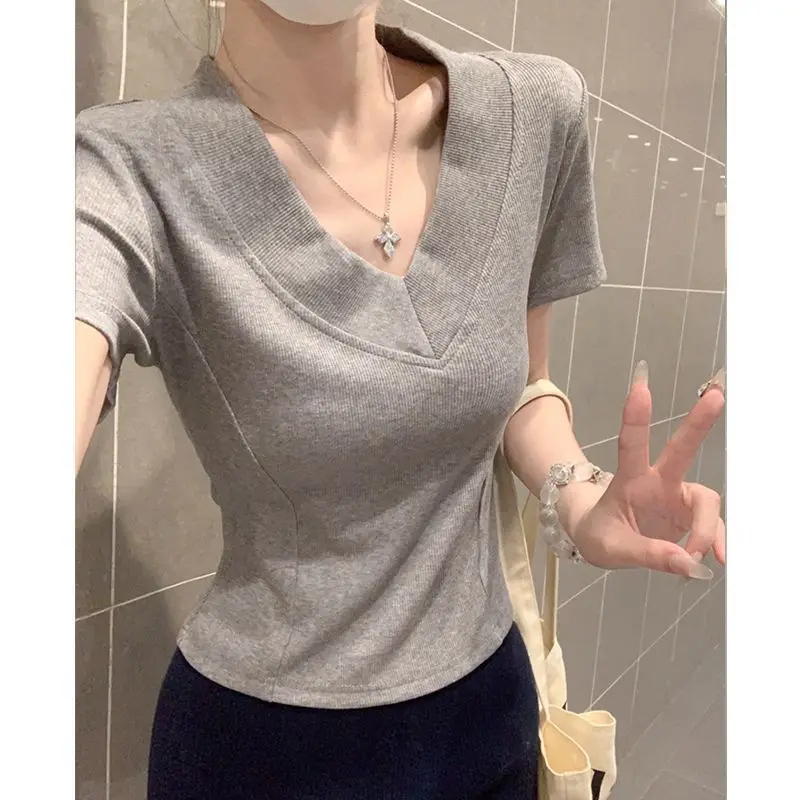 V Neck Knit Short Sleeve T Shirt Women Slim Fit Asymmetric Design Summer Casual Top Fashion Sexy Style Office Wear
V Neck Knit Short Sleeve T Shirt Women Slim Fit Asymmetric Design Summer Casual Top Fashion Sexy Style Office Wear