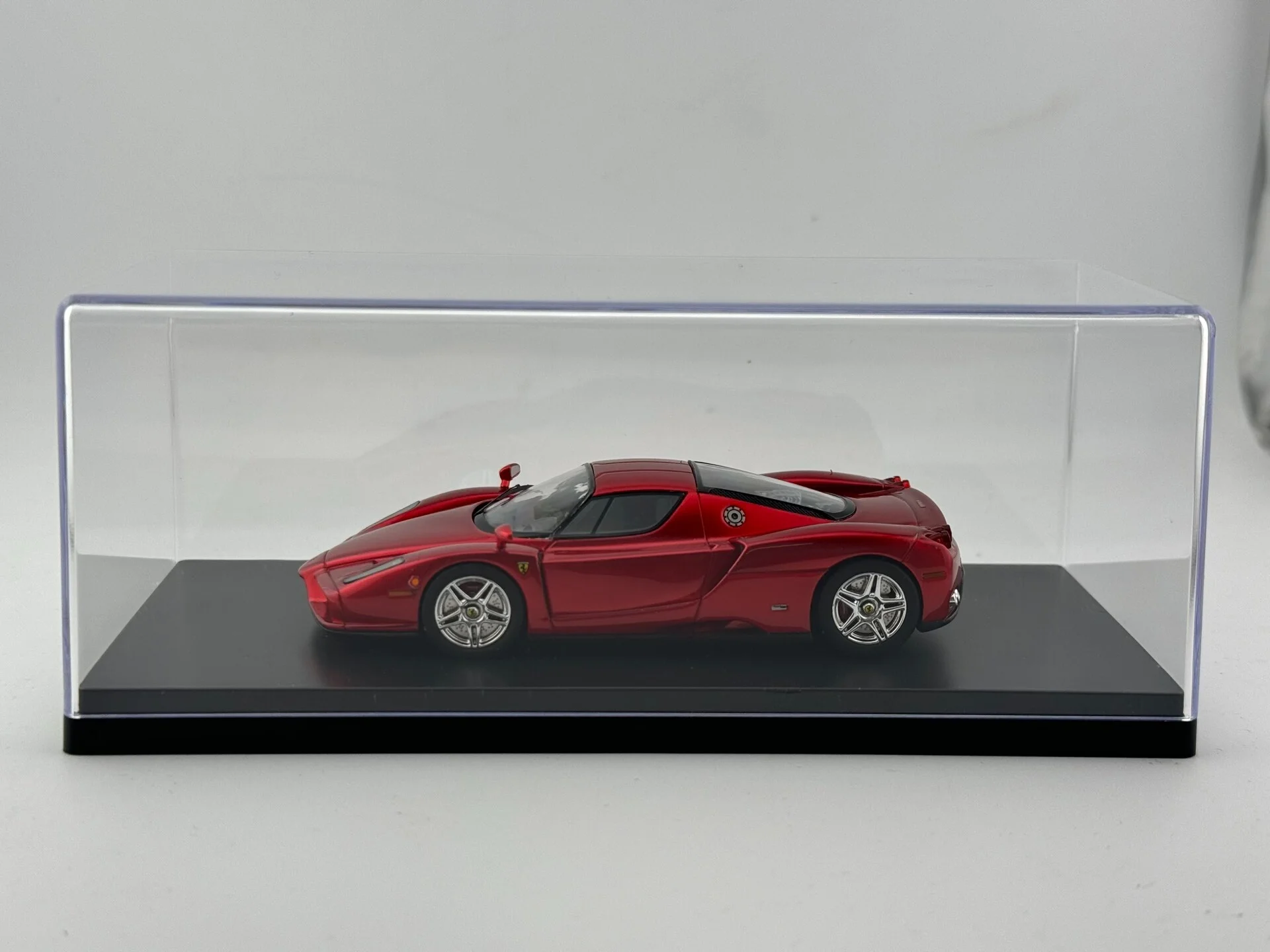 1/43 Scale Enzo Resin Car Model
1/43 Scale Enzo Resin Car Model