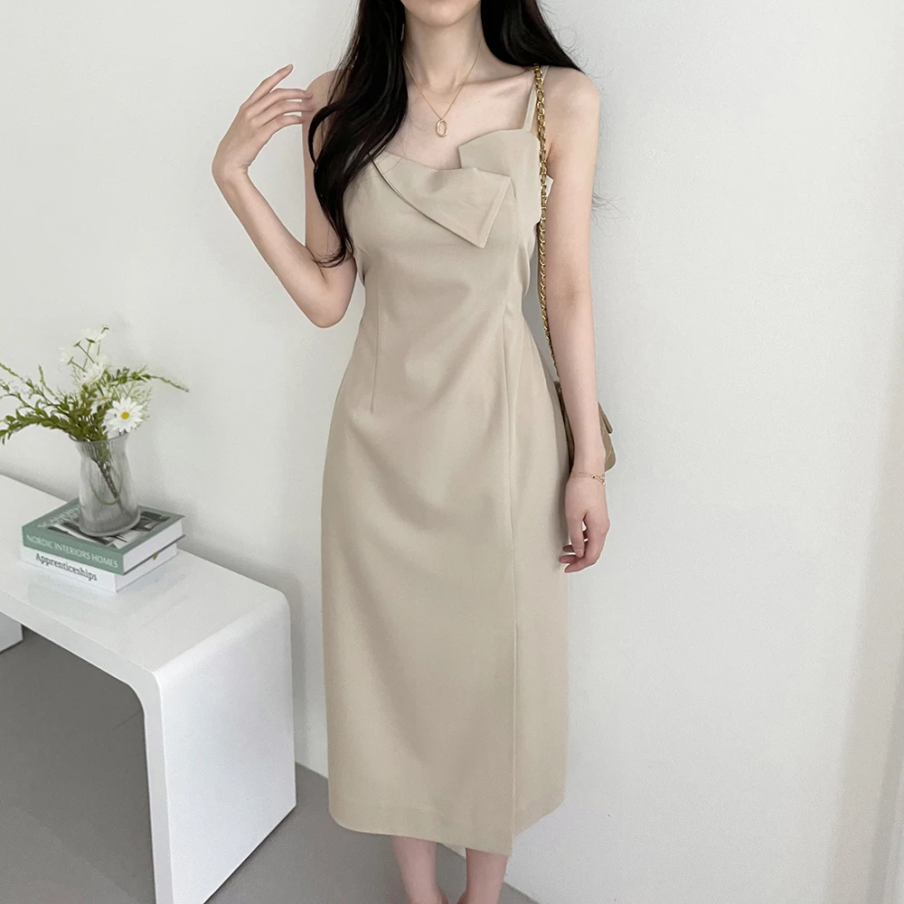 Elegant Belted Versatile Strap Dress Korean Style Spring Autumn Winter Women's Fashion Casual Dress for Various Occasions
Elegant Belted Versatile Strap Dress Korean Style Spring Autumn Winter Women's Fashion Casual Dress for Various Occasions