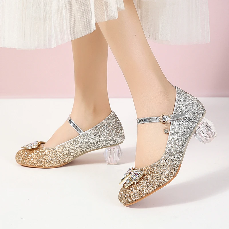 New Girls Leather Shoes Princess Children Fashion Performance Crystal Dress Mary Jane Shoes Student School Baby Kids High Heels
New Girls Leather Shoes Princess Children Fashion Performance Crystal Dress Mary Jane Shoes Student School Baby Kids High Heels