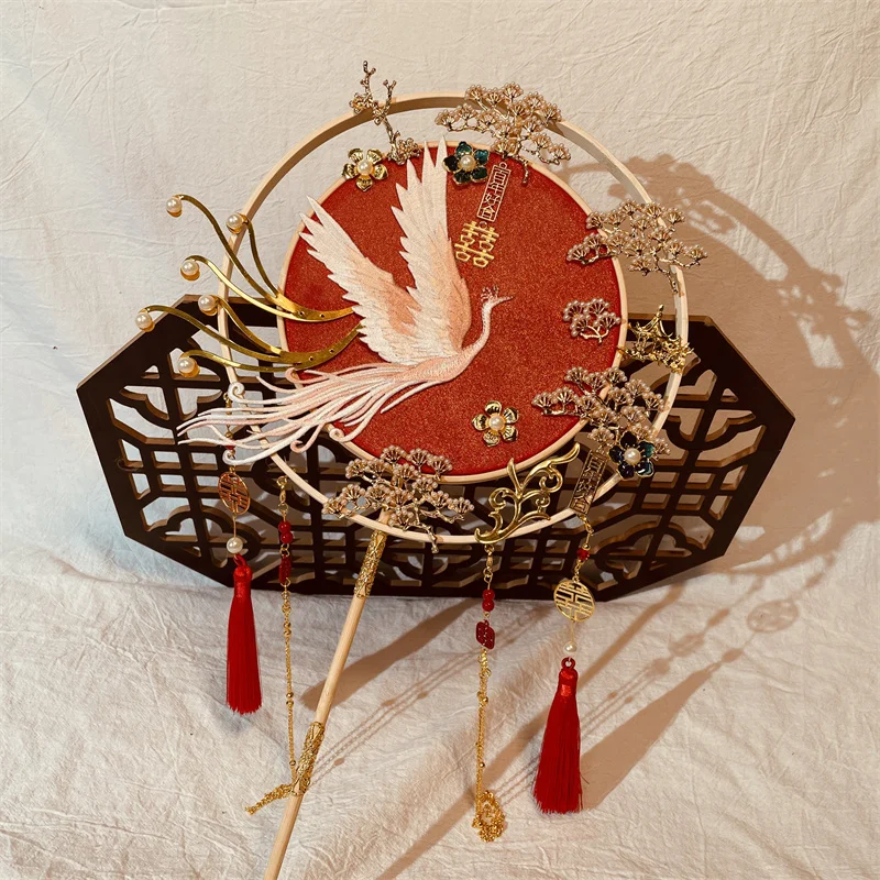 Bridal Wedding Fan Wedding Circular Fan Wedding Fan DIY Chinese Wedding Hand-Held Wedding Fan Phoenix Hanfu Double Circle
Bridal Wedding Fan Wedding Circular Fan Wedding Fan DIY Chinese Wedding Hand-Held Wedding Fan Phoenix Hanfu Double Circle