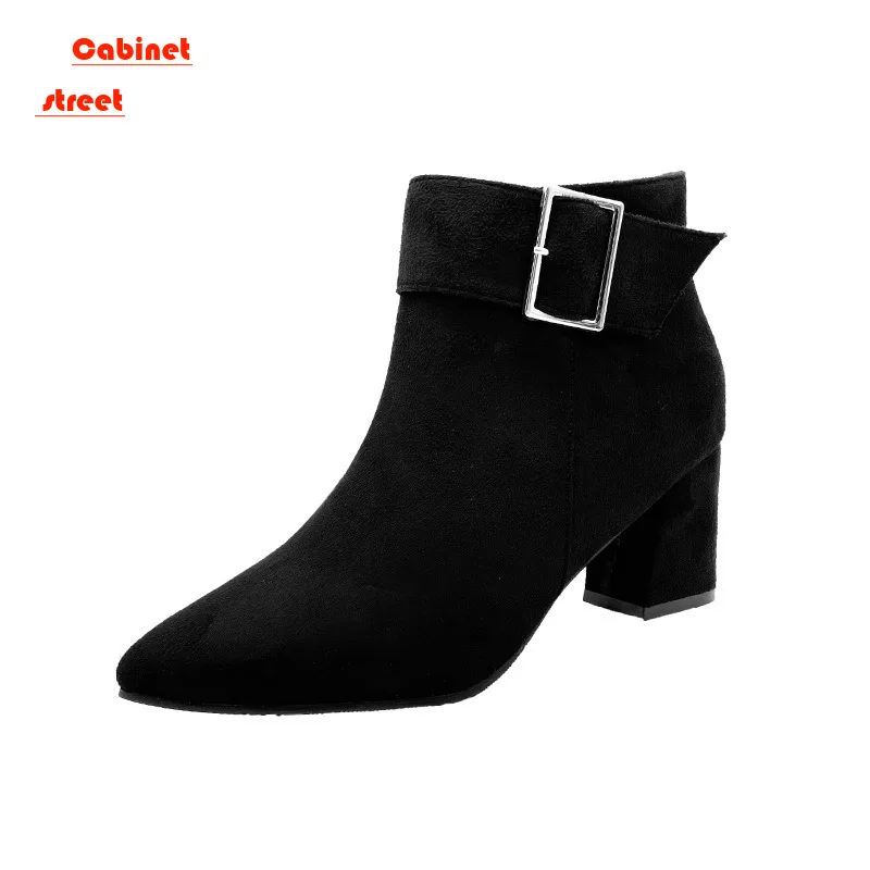 2024 Women Ankle Snow Boots Black Leather Fashion Ankle Boots Women Mid-heel Pointed Ladies Booties High Heel Short Wedding
2024 Women Ankle Snow Boots Black Leather Fashion Ankle Boots Women Mid-heel Pointed Ladies Booties High Heel Short Wedding