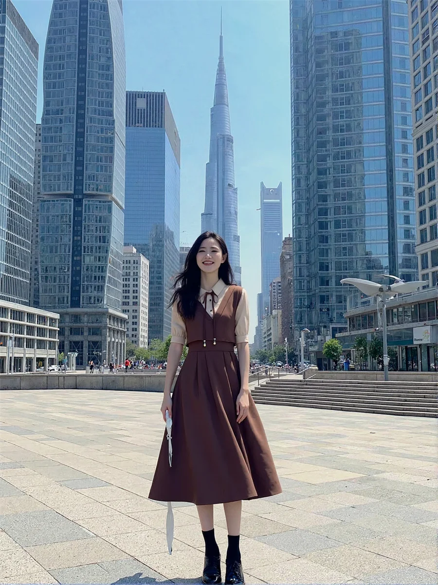 Женские повседневные и повседневные платья в консервативном стиле цвета хаки до середины икры без рукавов на тонких бретельках с бретельками и воротником-халтер с подвеской на шее
Женские повседневные и повседневные платья в консервативном стиле цвета хаки до середины икры без рукавов на тонких бретельках с бретельками и воротником-халтер с подвеской на шее